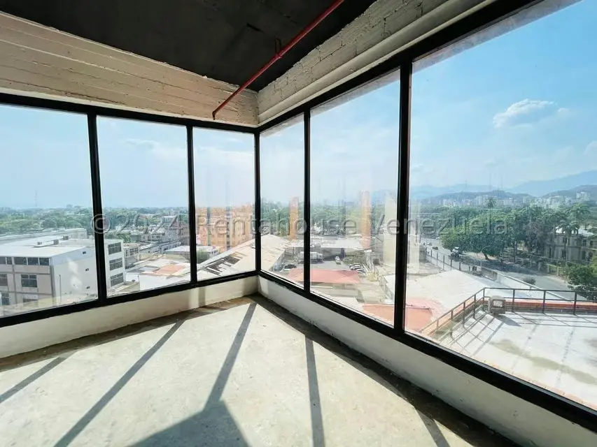 Oficina en Alquiler en Avenida Bolivar, Aragua - 6