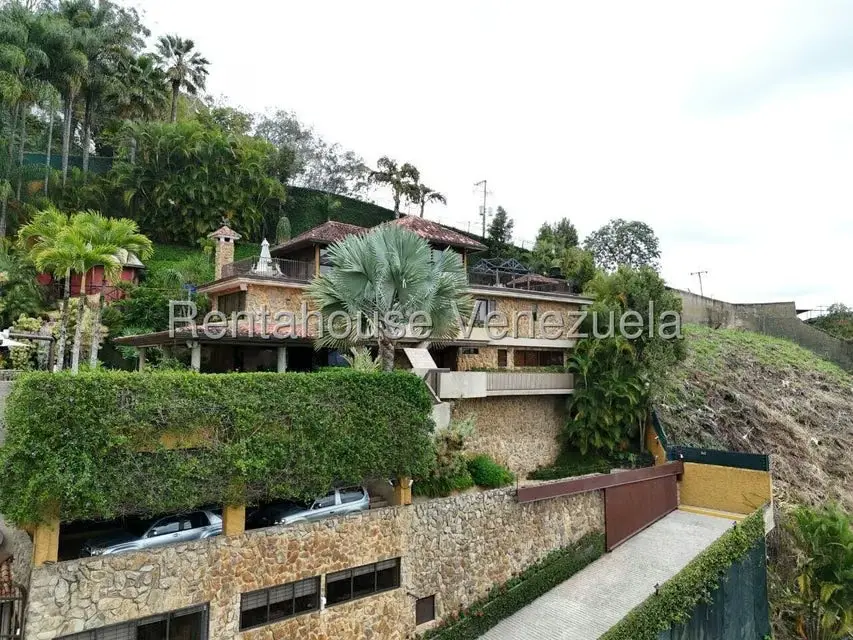 Casa (Multipes Niveles) en Venta en Alto Hatillo, Distrito Metropolitano - 106