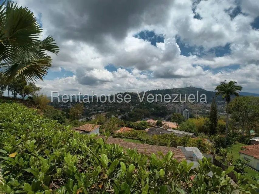 Casa (Multipes Niveles) en Venta en Alto Hatillo, Distrito Metropolitano - 107