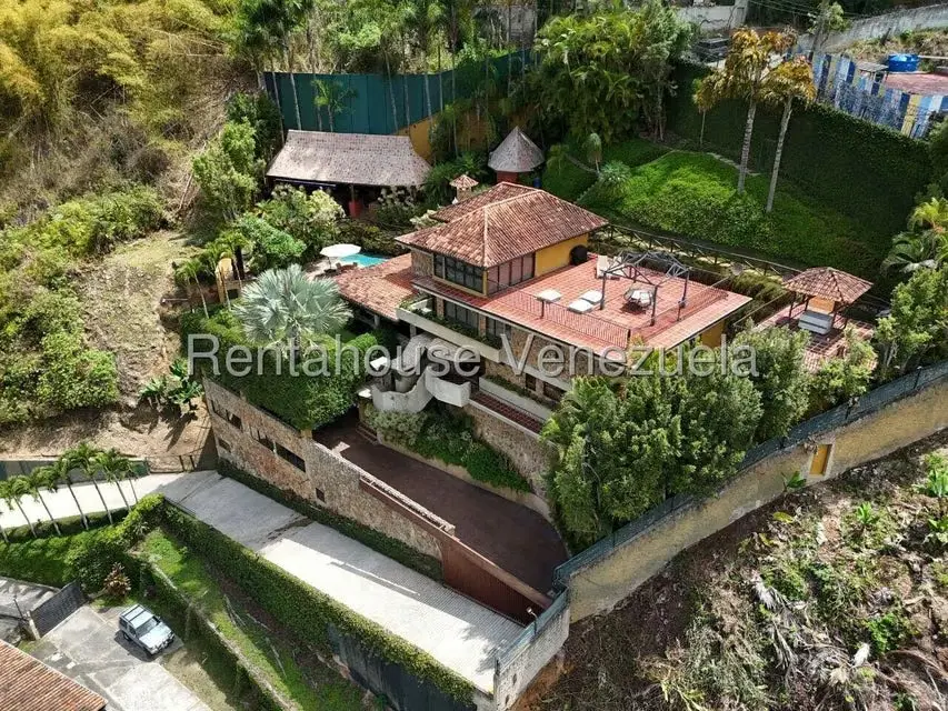 Casa (Multipes Niveles) en Venta en Alto Hatillo, Distrito Metropolitano - 117