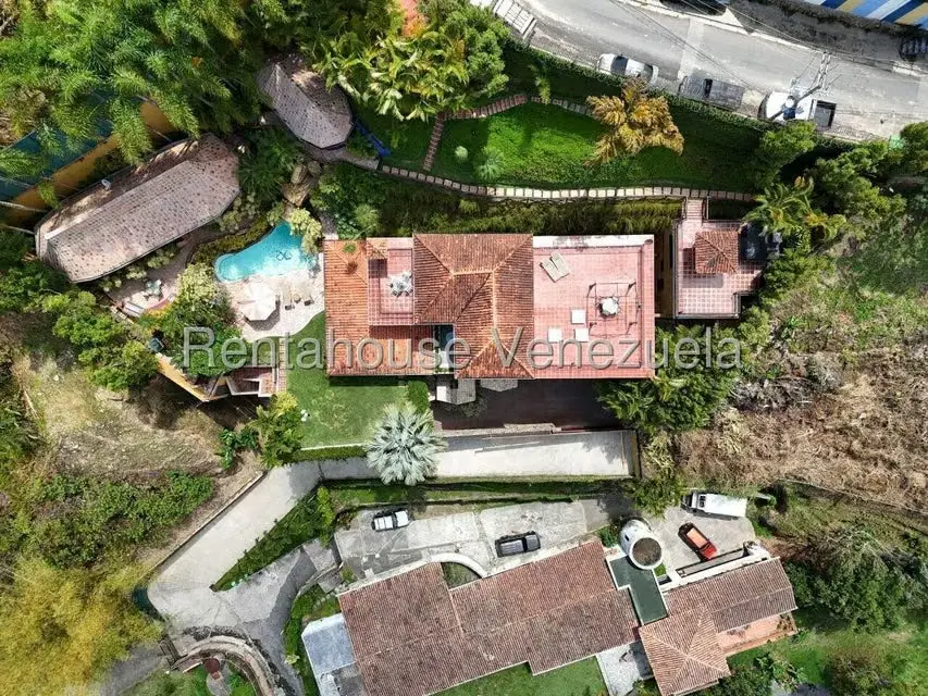 Casa (Multipes Niveles) en Venta en Alto Hatillo, Distrito Metropolitano - 126