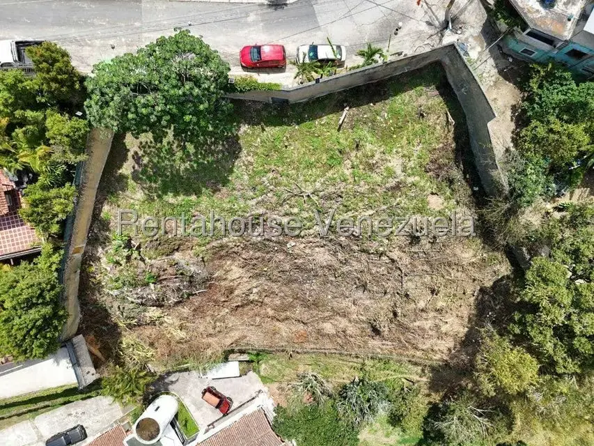 Casa (Multipes Niveles) en Venta en Alto Hatillo, Distrito Metropolitano - 128