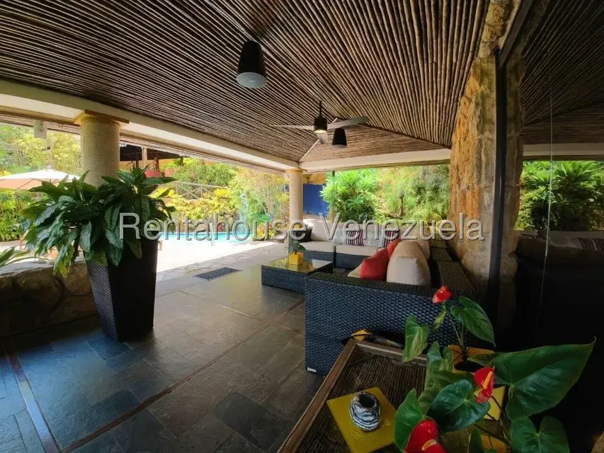 Casa (Multipes Niveles) en Venta en Alto Hatillo, Distrito Metropolitano - 16