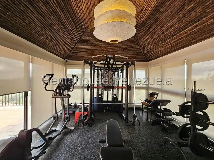Casa (Multipes Niveles) en Venta en Alto Hatillo, Distrito Metropolitano - 35