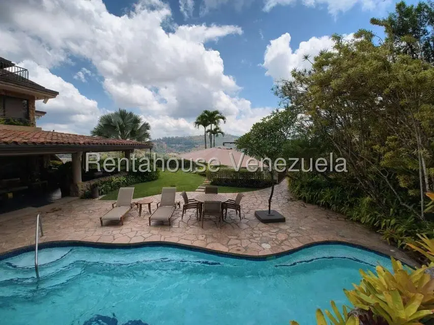 Casa (Multipes Niveles) en Venta en Alto Hatillo, Distrito Metropolitano - 39