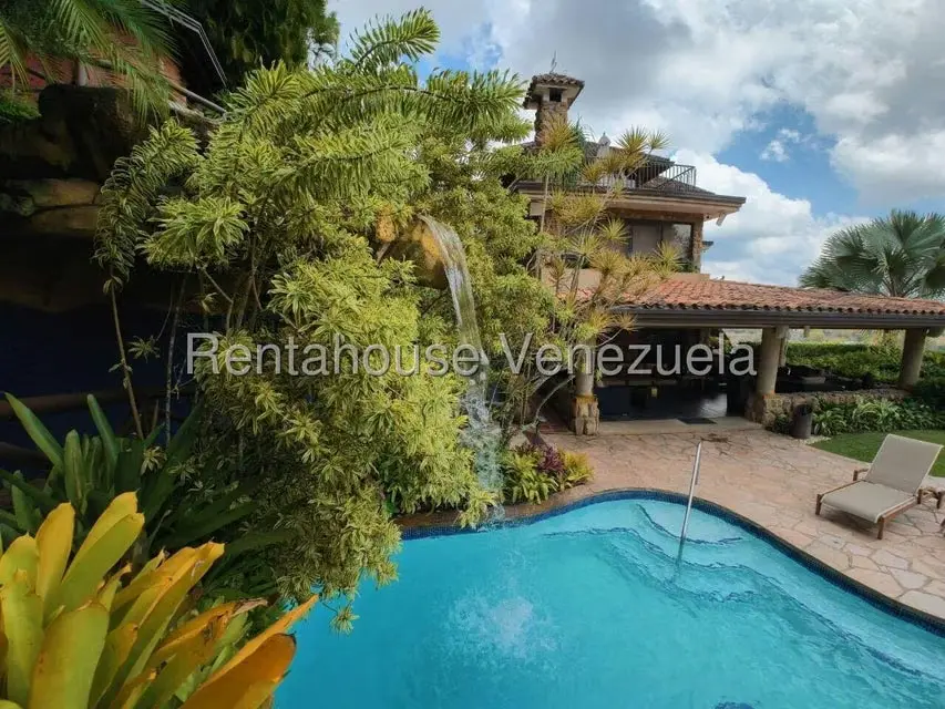 Casa (Multipes Niveles) en Venta en Alto Hatillo, Distrito Metropolitano - 40