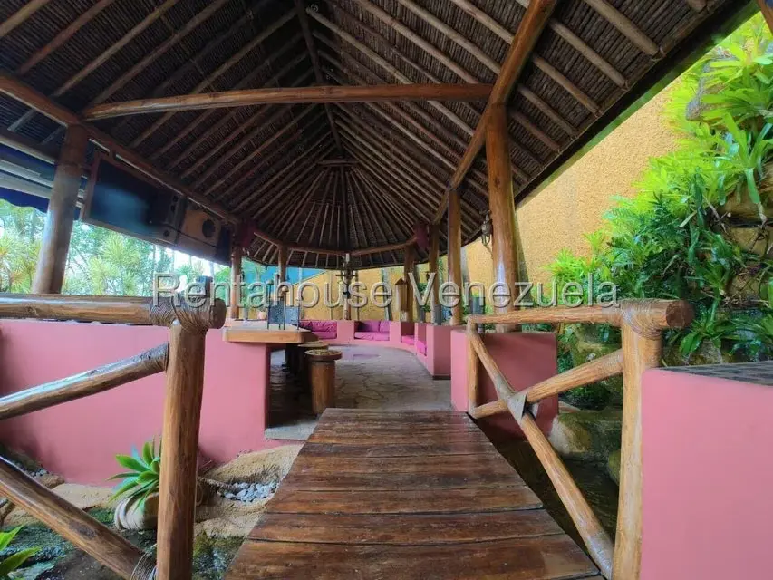 Casa (Multipes Niveles) en Venta en Alto Hatillo, Distrito Metropolitano - 65