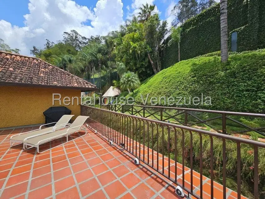 Casa (Multipes Niveles) en Venta en Alto Hatillo, Distrito Metropolitano - 92