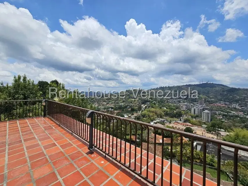 Casa (Multipes Niveles) en Venta en Alto Hatillo, Distrito Metropolitano - 94