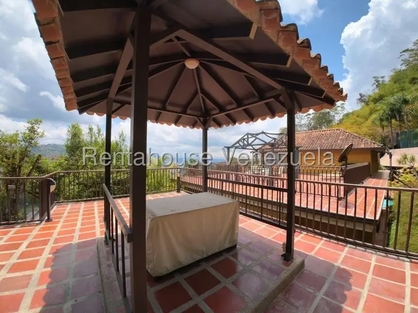 Casa (Multipes Niveles) en Venta en Alto Hatillo, Distrito Metropolitano - 96