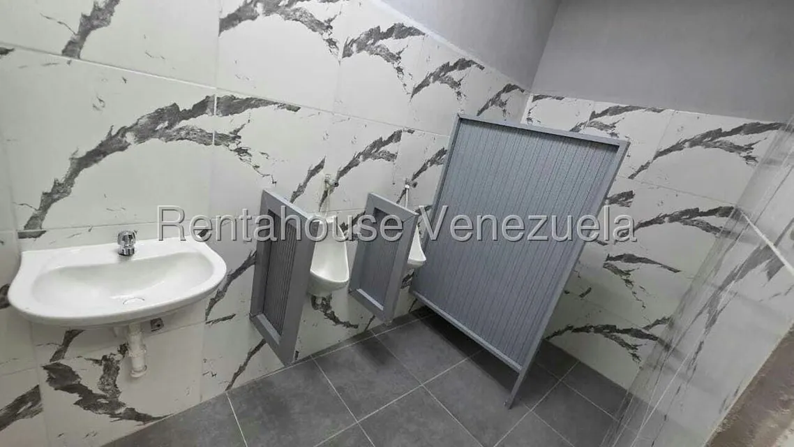 Local Comercial en Alquiler en Centro, Lara - 12