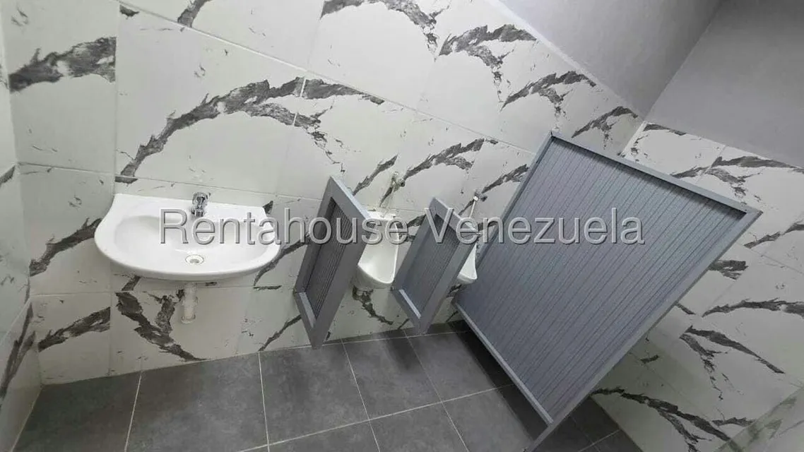 Local Comercial en Alquiler en Centro, Lara - 13