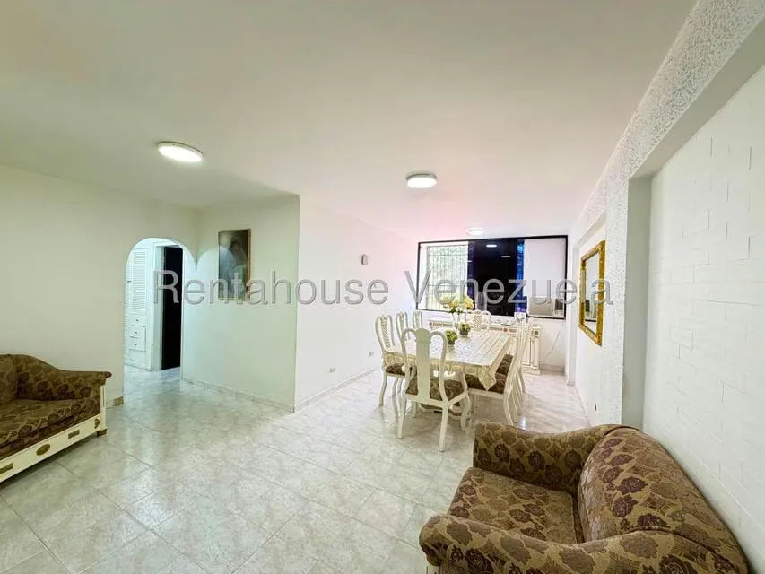 Apartamento (1 Nivel) en Venta en La Urbina, Distrito Metropolitano - 3