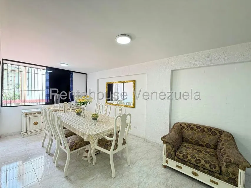 Apartamento (1 Nivel) en Venta en La Urbina, Distrito Metropolitano - 4