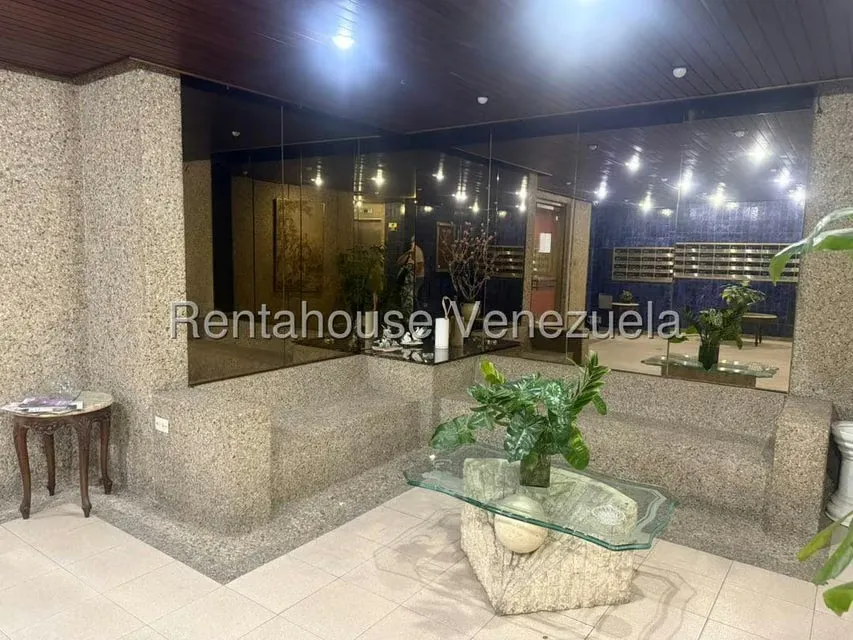 Apartamento (1 Nivel) en Venta en San Bernardino, Distrito Metropolitano - 20