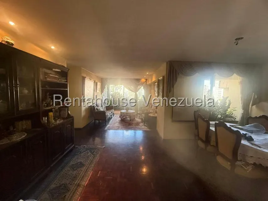 Apartamento (1 Nivel) en Venta en San Bernardino, Distrito Metropolitano - 3