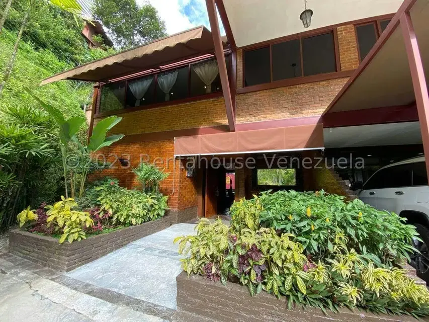 Casa (Multipes Niveles) en Venta en La Lagunita Country Club, Distrito Metropolitano - 2
