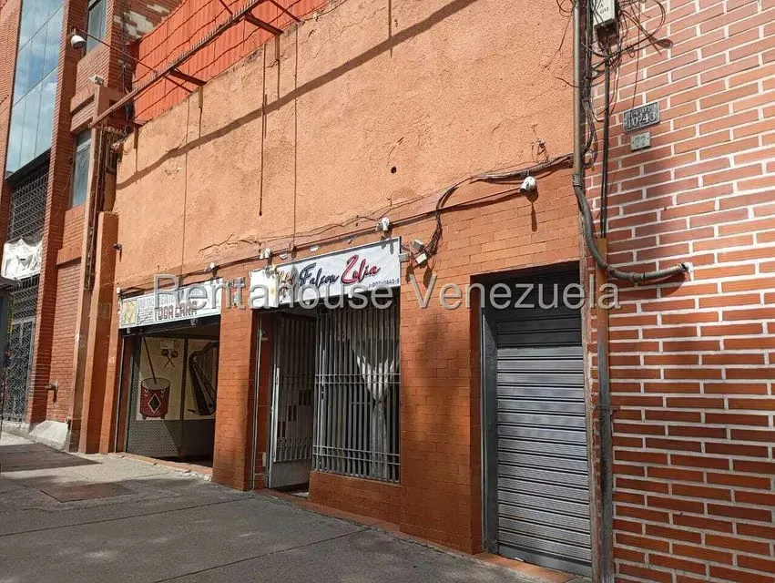 Casa (Multipes Niveles) en Venta en Parroquia Santa Teresa, Distrito Metropolitano - 2