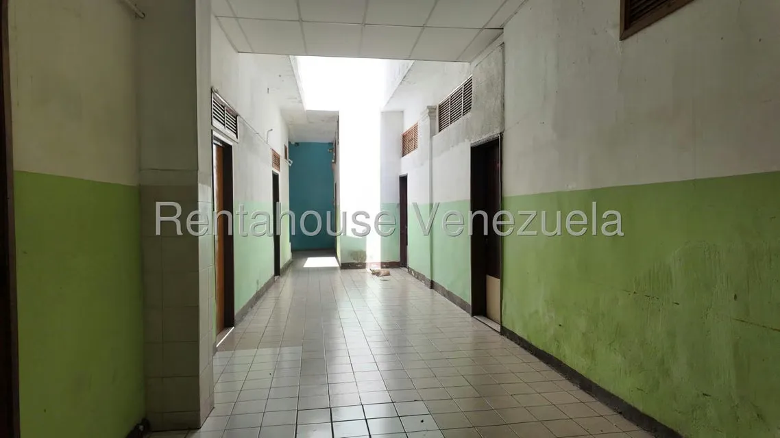 Casa (Multipes Niveles) en Venta en Parroquia Santa Teresa, Distrito Metropolitano - 4