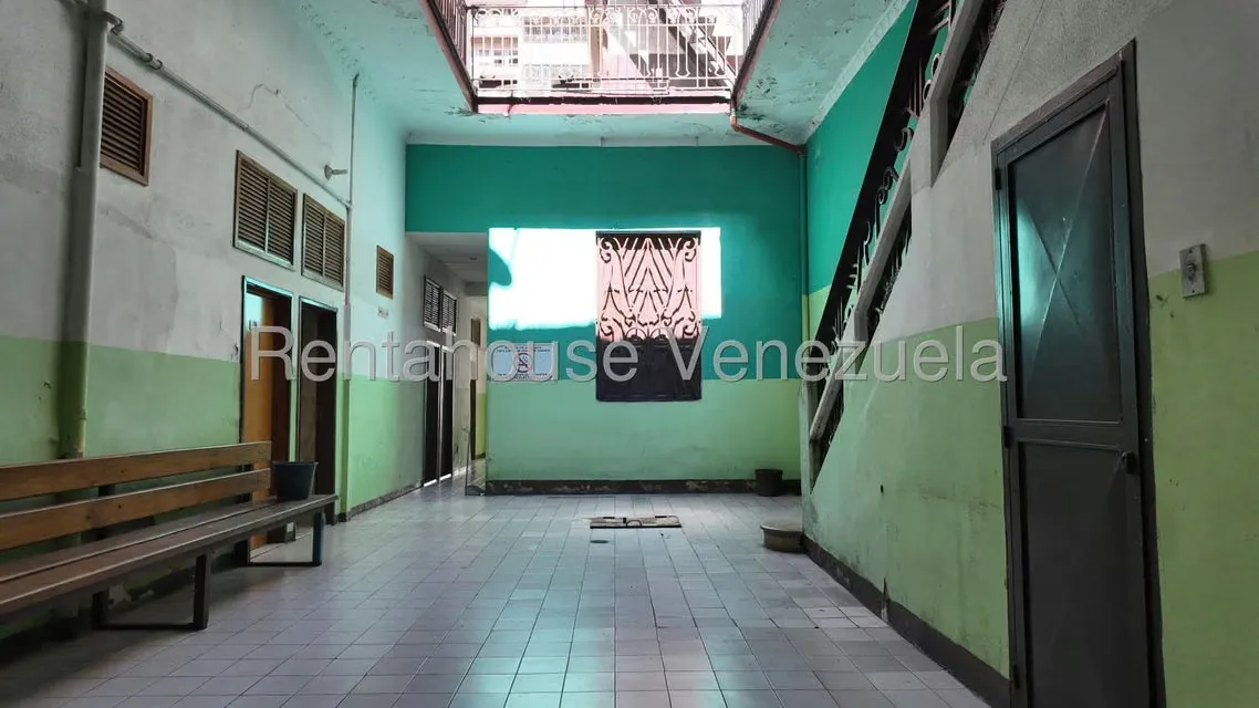 Casa (Multipes Niveles) en Venta en Parroquia Santa Teresa, Distrito Metropolitano - 6