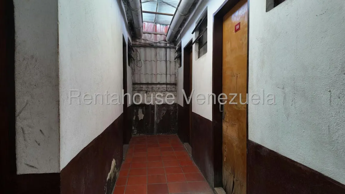 Casa (Multipes Niveles) en Venta en Parroquia Santa Teresa, Distrito Metropolitano - 8