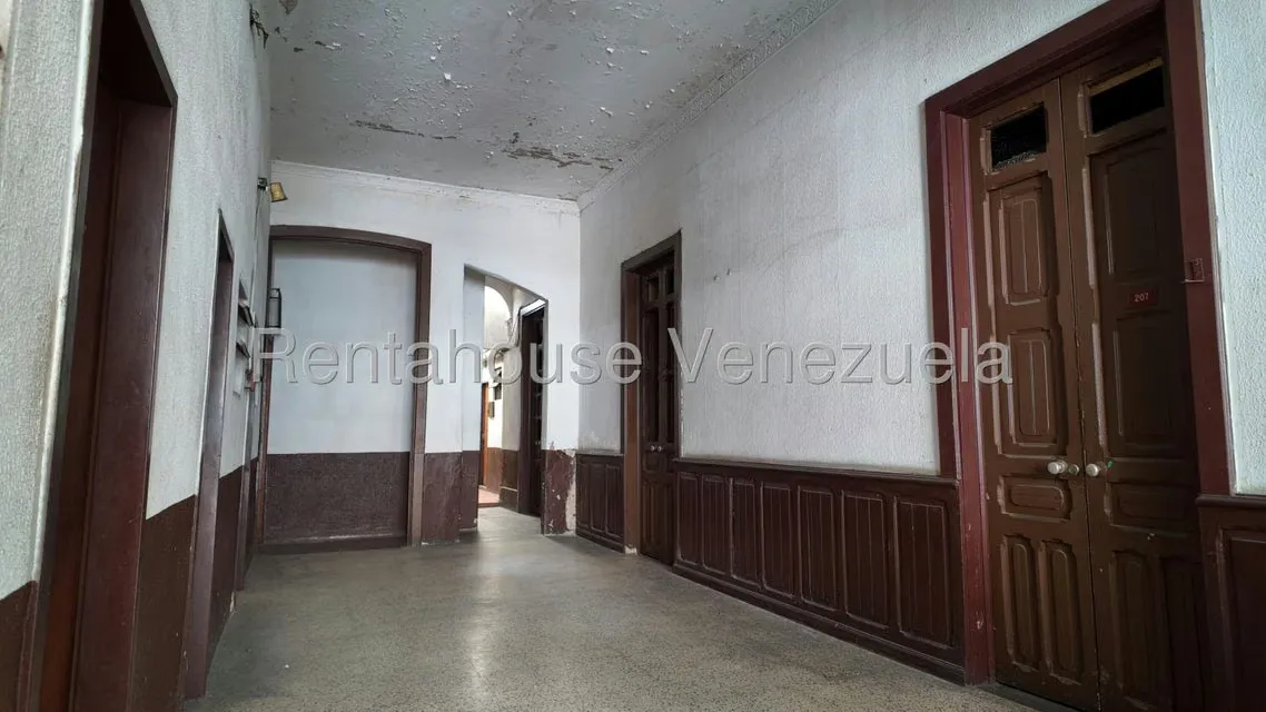 Casa (Multipes Niveles) en Venta en Parroquia Santa Teresa, Distrito Metropolitano - 9