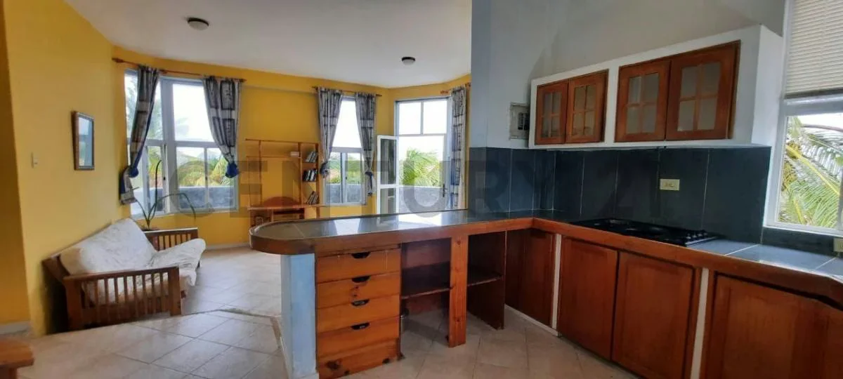 Edificio en venta en Playa el Yaque Isla de Margarita con vista al mar. - 8