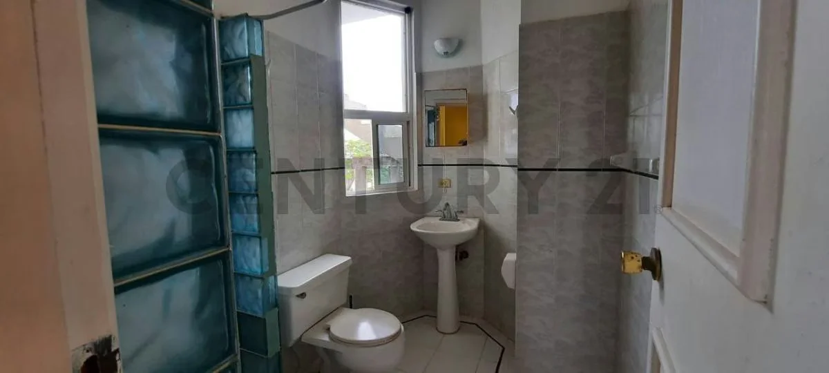 Edificio en venta en Playa el Yaque Isla de Margarita con vista al mar. - 9