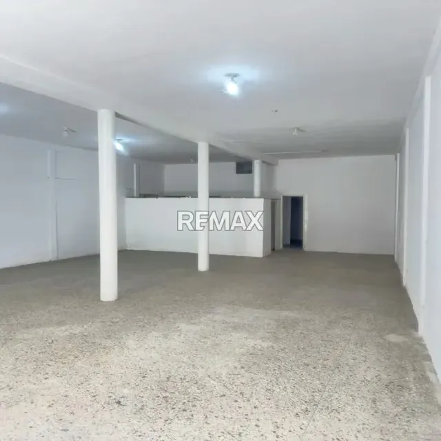 Alquiler Local Comercial en Guacara 180m2 - 4