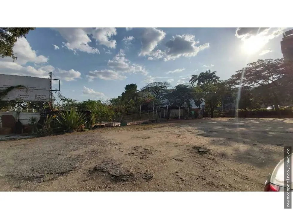 Vendo terreno Comercial Av Bolívar Norte C-1985138 - 3