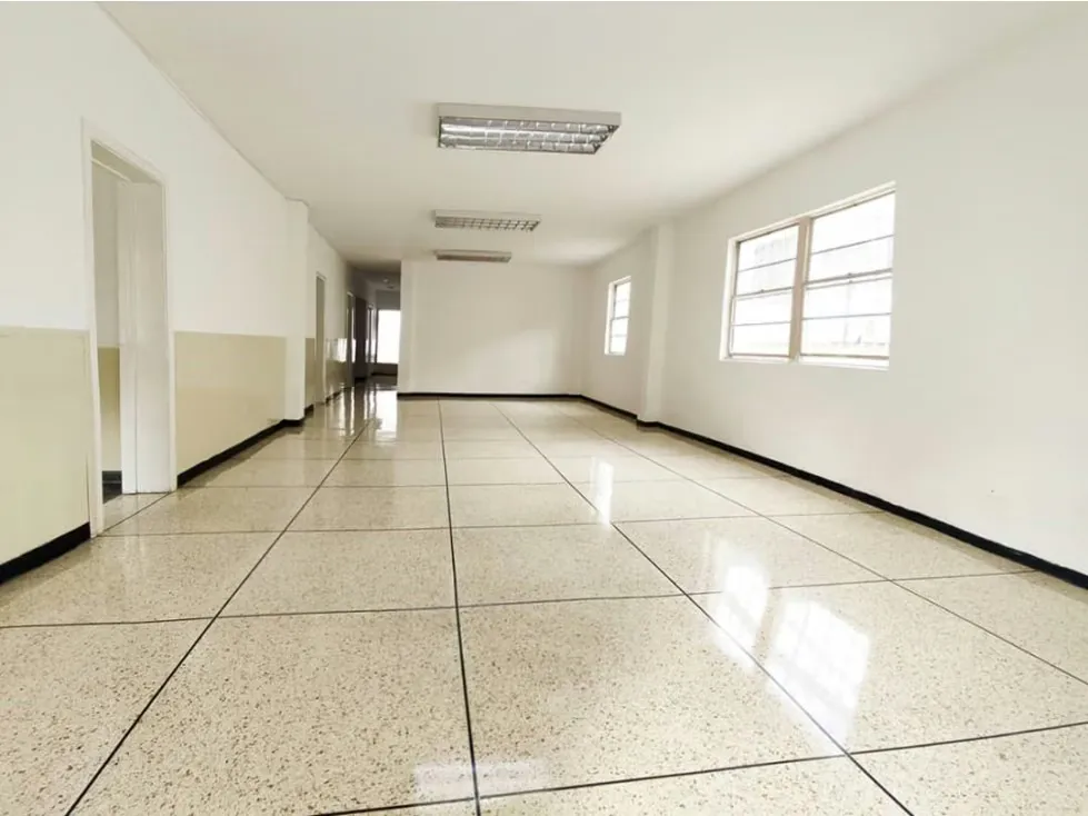 Se alquila PB de casa comercial 230m2 Altamira 7306 - 12