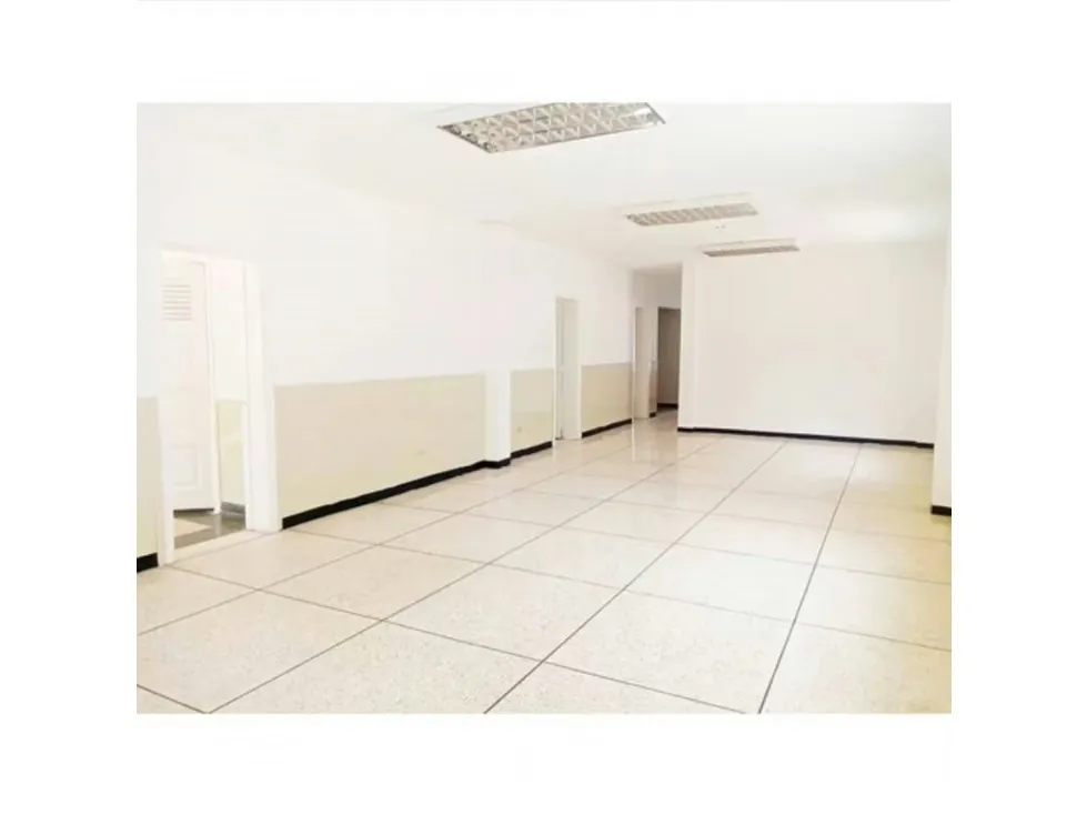 Se alquila PB de casa comercial 230m2 Altamira 7306 - 8