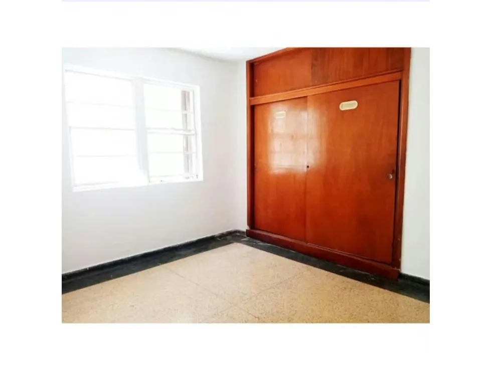 Se alquila PB de casa comercial 230m2 Altamira 7306 - 9