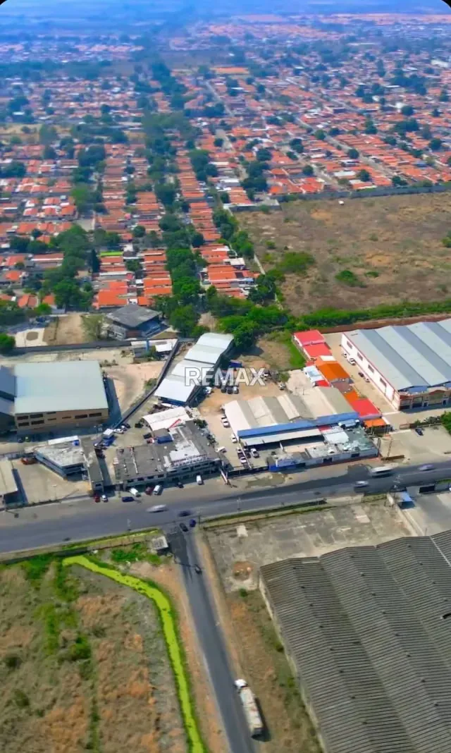 Venta de 4 Galpones y 3 Locales sobre parcela de 6.835 M2 Cerca Ciudad Traki Guacara - 5