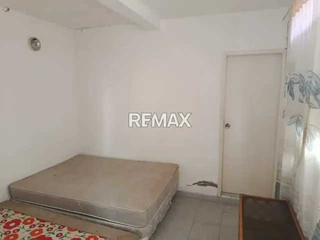 APARTAMENTO PARA REMODELAR CON VISTA LEJANA AL MAR - 14