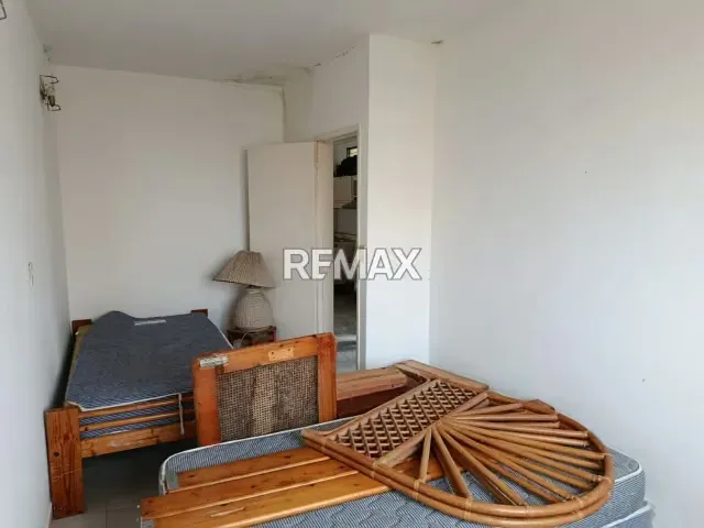APARTAMENTO PARA REMODELAR CON VISTA LEJANA AL MAR - 15