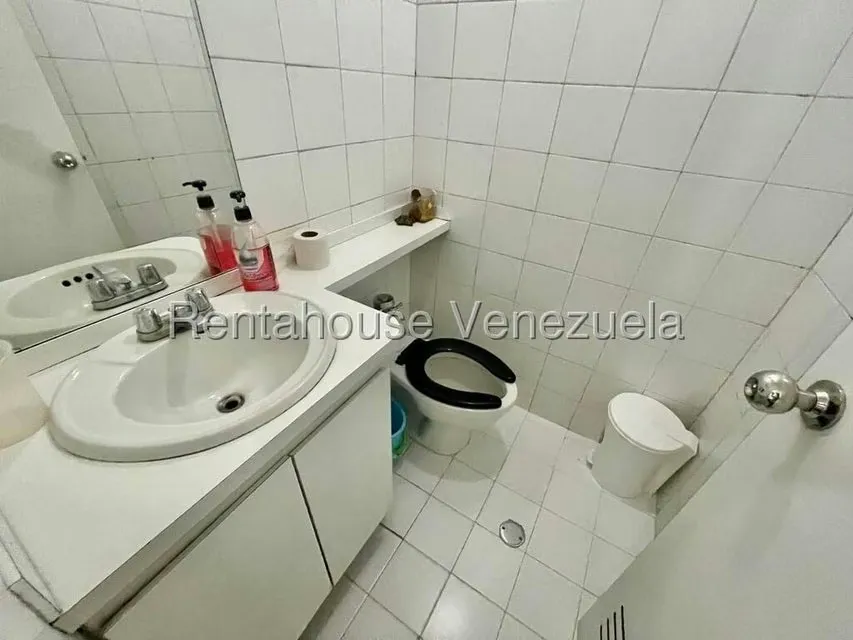 Oficina en Alquiler en Chacao, Distrito Metropolitano - 11