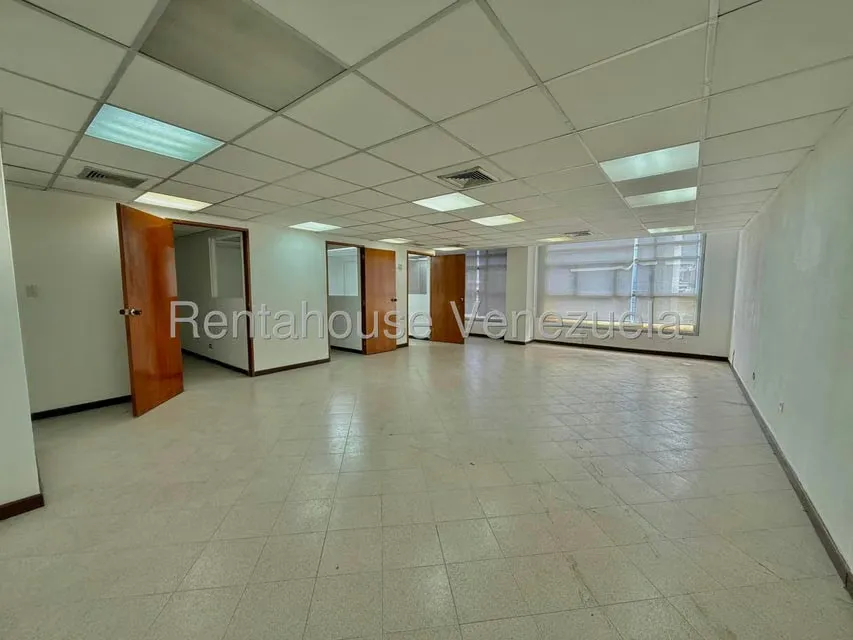 Oficina en Alquiler en Chacao, Distrito Metropolitano - 7