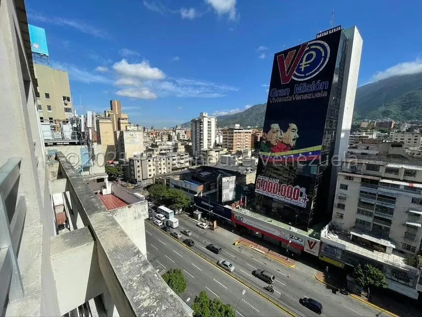 Oficina en Alquiler en Chacao, Distrito Metropolitano - 9