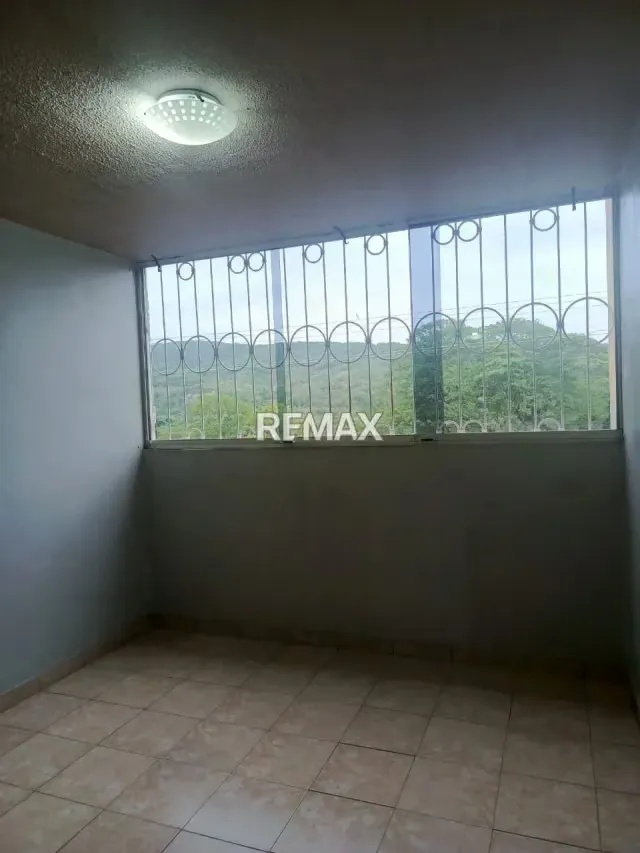 Apto. En alquiler sin amoblar Ubicado en el Conjunto residencial San Diego Eje vial - 2
