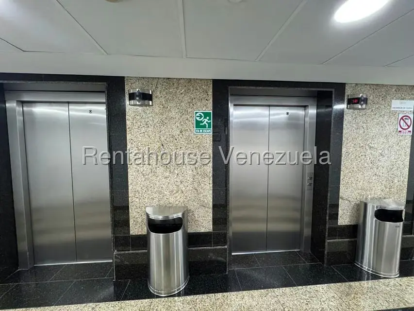 Oficina en Venta en El Hatillo, Distrito Metropolitano - 2