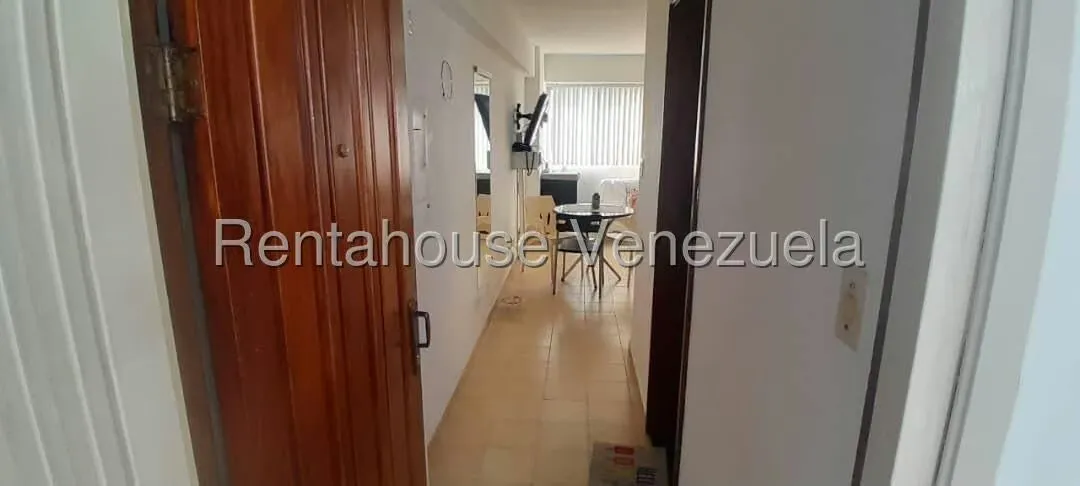 Apartamento (1 Nivel) en Venta en Costa Azul, Nueva Esparta - 2