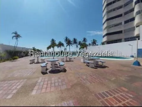 Apartamento (1 Nivel) en Venta en Costa Azul, Nueva Esparta - 9