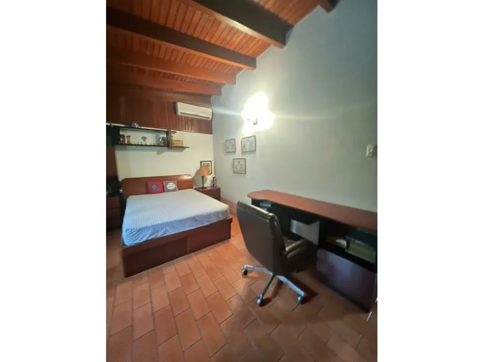 Se Vende casa 447m2 4h+s/4b/4p Caurimare 9751 - 13
