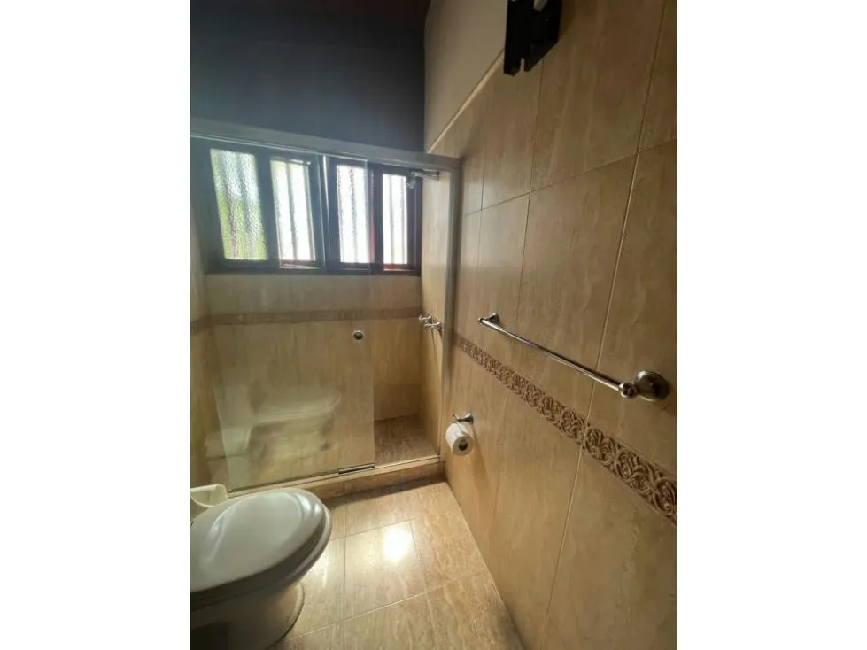 Se Vende casa 447m2 4h+s/4b/4p Caurimare 9751 - 9