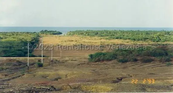 Terreno (Finca) en Venta en Playa Pintada, Miranda - 6