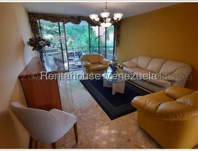 Apartamento (1 Nivel) en Alquiler en El Rosal, Distrito Metropolitano - 12