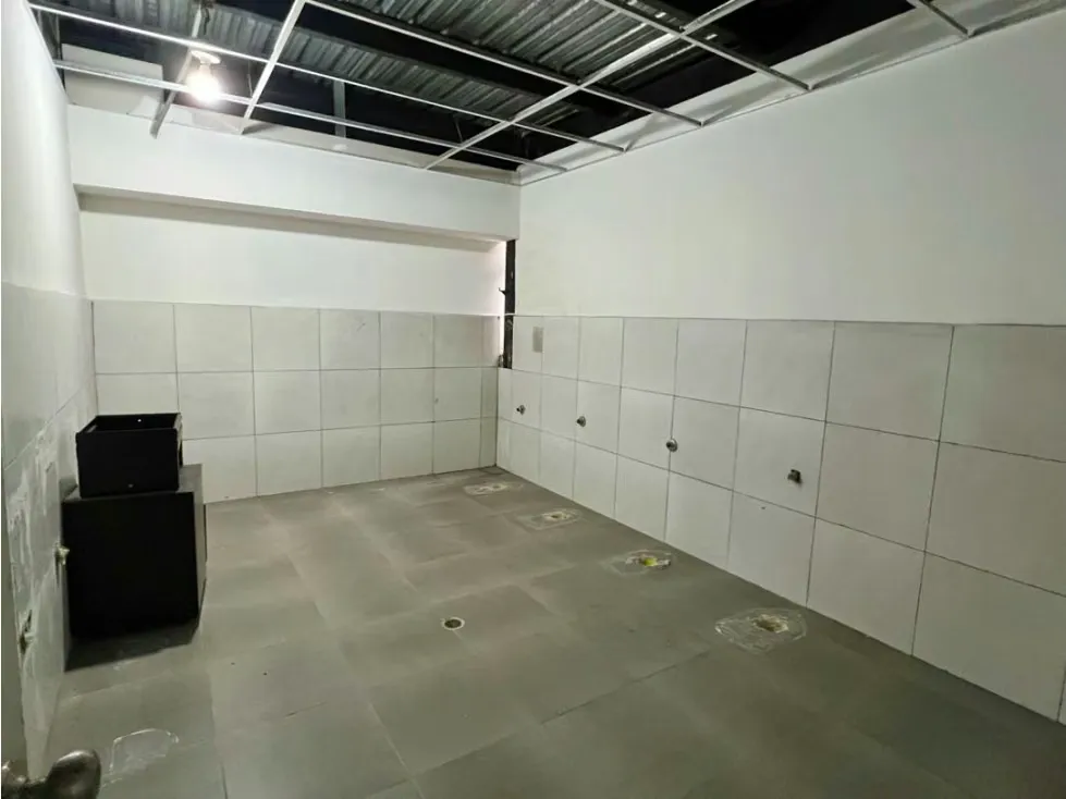 En Venta Galpon tipo Edificio Industrial Comercial en Boleita Sur. - 41