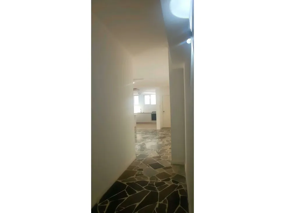 Se alquila apartamento 118m2 Los Palos Grandes 9780 - 8