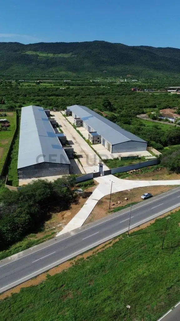 Alquiler de Galpones en Cond. Industrial Oasis Park